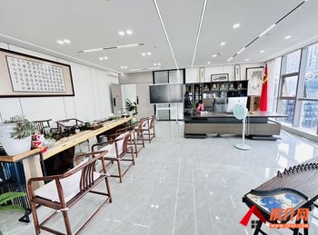 云投中心 >660m²写字楼出租，参考报价：面议