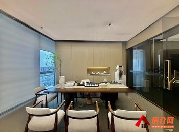 昆明中海国际中心 >300m²写字楼出租,参考报价:面 昆明中海国际中心 >300m²写字楼出租,参考报价:面