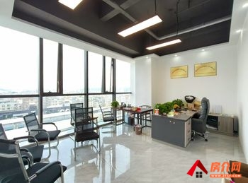 大都摩天购物中心写字楼 >170m²写字楼出租,参考报