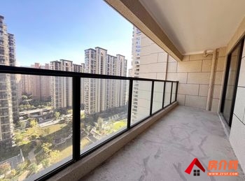 光明璟宸苑小区房屋出售，昆明呈贡光明璟宸苑 4室2厅，报价：