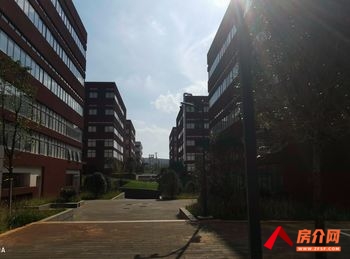 昆明官渡长水机场1072m²厂房出售,参考报价:472万元 昆明官渡长水机场1072m²厂房出售,参考报价:472万元