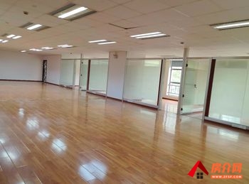 东航投资大厦 >662.69m²写字楼出租，参考报价：