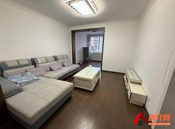 盘龙新迎园丁小区，3室2厅二手房出售,报价：68万元