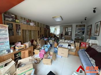 金林碧水小区二手房丨盘龙金林碧水，4室2厅二手房出售,82.