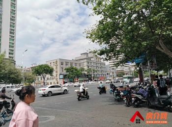 昆明官渡昆明站169.28m²商铺出售,参考报价:168万元