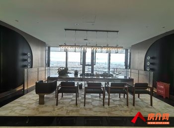 昆明招商总部大厦 >360m²写字楼出售，参考报价：2