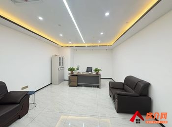 领东国际(办公) >318m²写字楼出租，参考报价：6