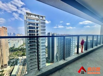 柳岸晓风小区房屋出售，西山柳岸晓风，4室2厅，报价：180万