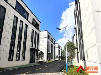 官渡新螺蛳湾4000m²仓库出租,参考报价:面议 官渡新螺蛳湾4000m²仓库出租,参考报价:面议