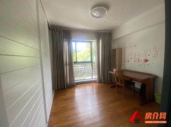 西山滇池高尔夫精装公寓，3室2厅房子出租(整租)，租金每月4