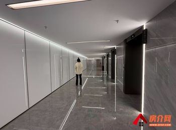 龙湖时代金融中心 >260m²写字楼出售,参考报价:1