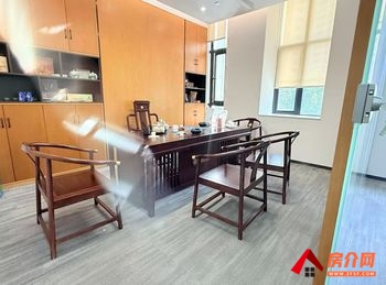 融创春风十里写字楼 >135m²写字楼出租，参考报价：