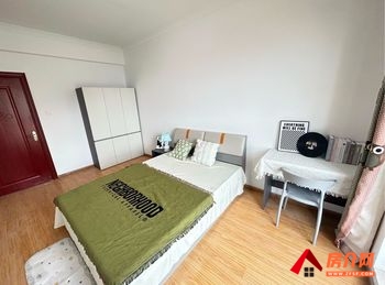 官渡俊发湾流海二组团,4室2厅房子出租(合租),租金每月50