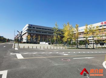 官渡长水机场1780m²厂房出租,参考报价:面议 官渡长水机场1780m²厂房出租,参考报价:面议