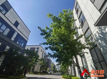 官渡新螺蛳湾1500m²厂房出租,参考报价:面议 官渡新螺蛳湾1500m²厂房出租,参考报价:面议