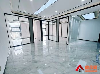 昆明莲花财富中心 >156m²写字楼出租,参考报价:3 昆明莲花财富中心 >156m²写字楼出租,参考报价:3