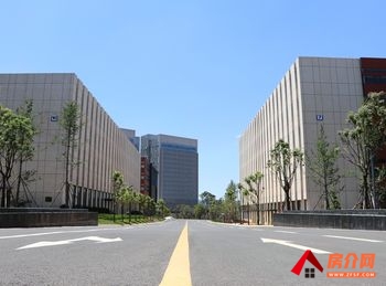 官渡长水机场12000m²厂房出租,参考报价:面议 官渡长水机场12000m²厂房出租,参考报价:面议
