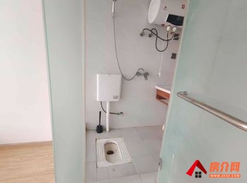 盘龙金星立交桥765.28m²商铺出售,参考报价:260万元 盘龙金星立交桥765.28m²商铺出售,参考报价:260万元