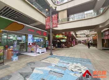 昆明西山世纪半岛93.54m²商铺出售,参考报价:613.5 昆明西山世纪半岛93.54m²商铺出售,参考报价:613.5