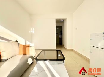 官渡兴杰现代城,1室1厅房子出租(整租),租金每月1500元 官渡兴杰现代城,1室1厅房子出租(整租),租金每月1500元