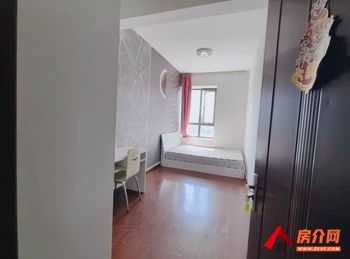 盘龙解甲园，4室2厅房子出租(合租)，租金每月500元