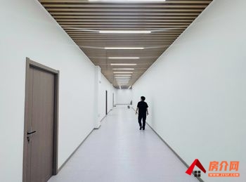 呈贡建工新城20000m²仓库出租，参考报价：面议