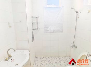 西山富城车世界，1室1厅房子出租(合租)，租金每月1000元