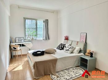 西山良辰水逸(1期)，3室2厅房子出租(合租)，租金每月65