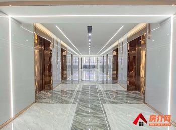 和谐广场 >192m²写字楼出租，参考报价：4800元