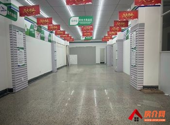 五华龙泉路155m²商铺出租，参考报价：5000元/月