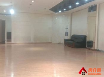 「昆明」五华北市区103m²商铺出租，参考报价：6666元/