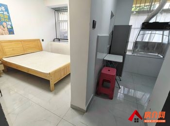 西山巡津街2号小区，1室1厅房子出租(合租)，租金每月105