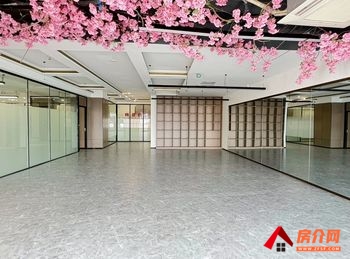 官渡新亚洲体育城802m²商铺出租,参考报价:面议 官渡新亚洲体育城802m²商铺出租,参考报价:面议