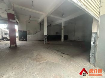 官渡新亚洲体育城250m²商铺出租，参考报价：8000元/月