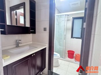 「昆明」西山金地九樾,4室2厅房子出租(整租),租金每月35 「昆明」西山金地九樾,4室2厅房子出租(整租),租金每月35