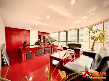 华一广场 >215m²写字楼出租,参考报价:6665元