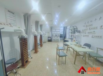 「昆明」盘龙滨江俊园155m²商铺出租,参考报价:4800元