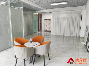 「昆明」官渡海伦国际120m²商铺出租,参考报价:4000元 「昆明」官渡海伦国际120m²商铺出租,参考报价:4000元