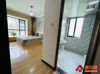 昆明盘龙万宏国际(1期) 3室2厅房子出租(合租)，租金每月