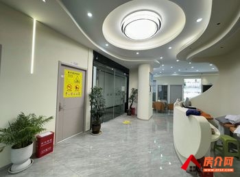 官渡海伦国际500m²商铺出租，参考报价：面议