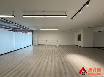 「昆明」官渡新亚洲体育城800m²商铺出租,参考报价:面议 「昆明」官渡新亚洲体育城800m²商铺出租,参考报价:面议