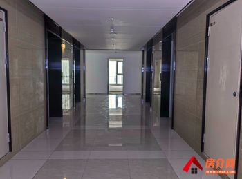 绿地香树花城写字楼 >195m²写字楼出售，参考报价：