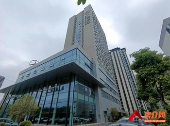 广泽中心 >500m²写字楼出售,参考报价:250万元