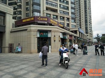 昆明西山前卫营75.39m²商铺出售,参考报价:105万元