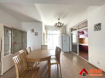 昆明西山湖畔之梦 4室2厅房子出租(整租),租金每月4300 昆明西山湖畔之梦 4室2厅房子出租(整租),租金每月4300