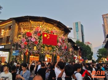 昆明五华南屏街片区125.52m²商铺出售,参考报价:98万