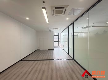 官渡新亚洲体育城320m²商铺出租,参考报价:8000元/月 官渡新亚洲体育城320m²商铺出租,参考报价:8000元/月