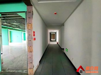 西山金碧片区2100m²商铺出租，参考报价：面议