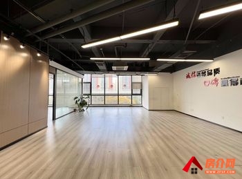 官渡新亚洲体育城320m²商铺出租,参考报价:5760元/月