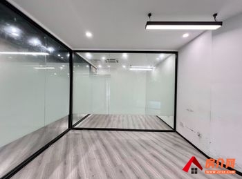 官渡新亚洲体育城320m²商铺出租,参考报价:5760元/月 官渡新亚洲体育城320m²商铺出租,参考报价:5760元/月